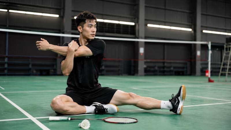 Hướng dẫn giãn cơ sau khi chơi cầu lông đúng cách để phục hồi nhanh hơn